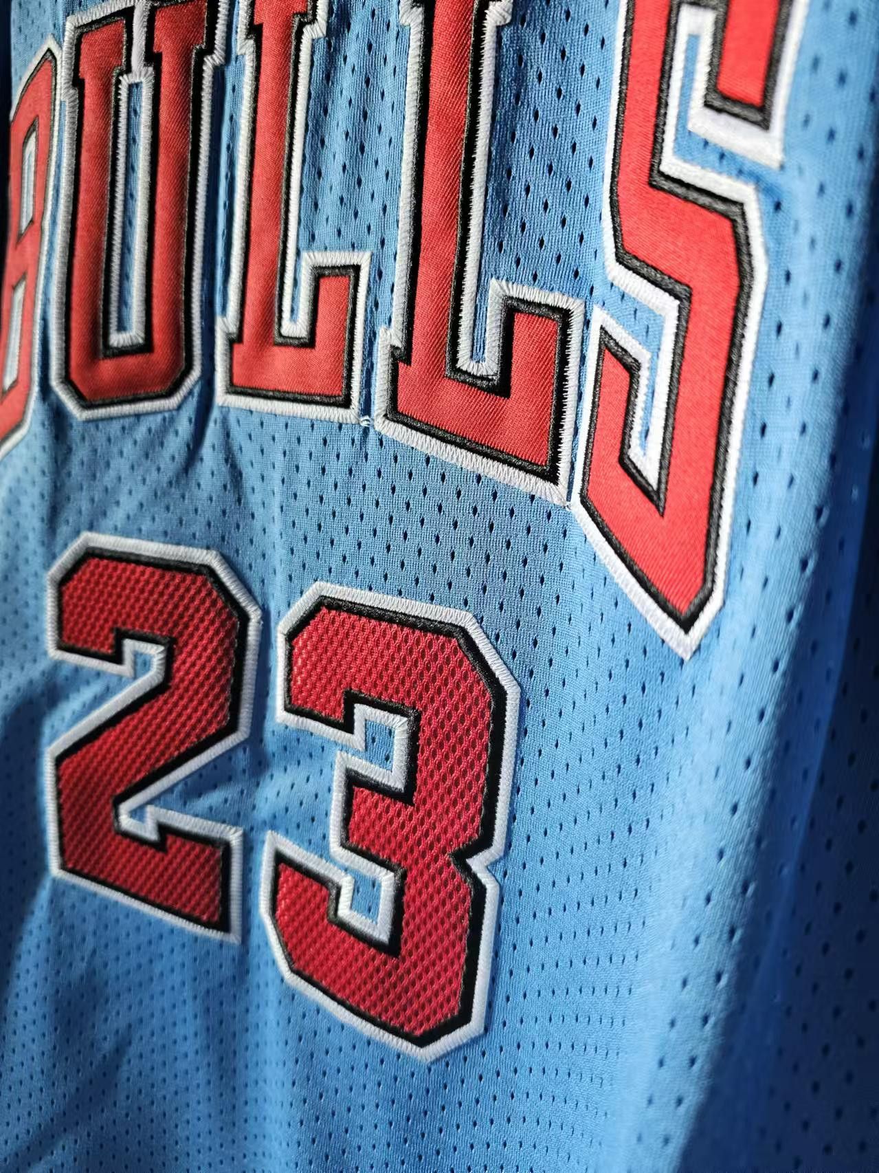 NBA Chicago Bulls 23 Michael Jordan Jersey S Size US S / EU 44-46 / 1 - 3 Thumbnail