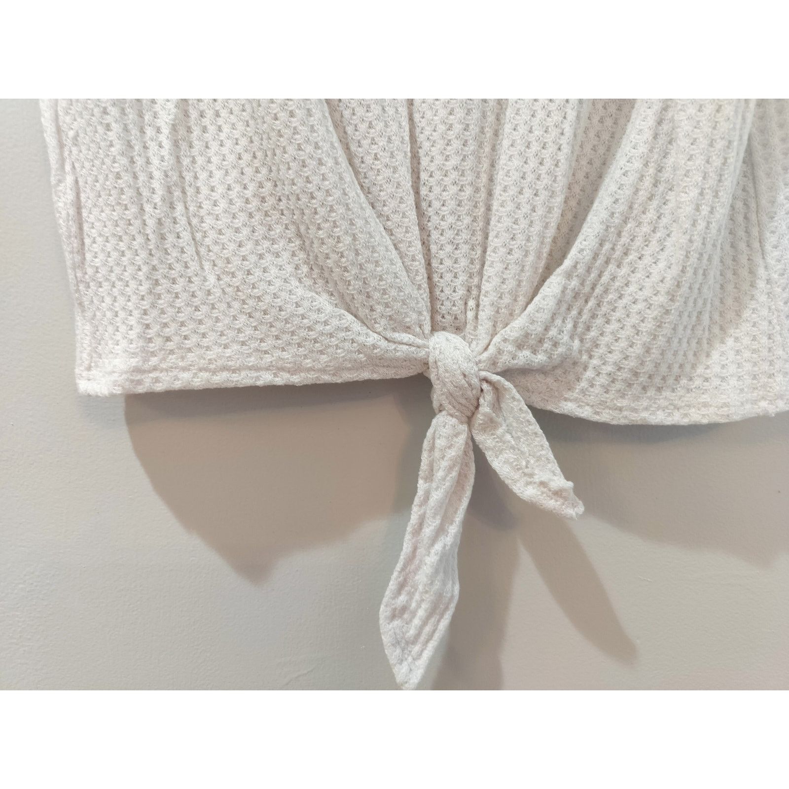 Other Revive Juniors L White Waffle Knit Top “Weekend Mood” Size L / US 10 / IT 46 - 3 Thumbnail