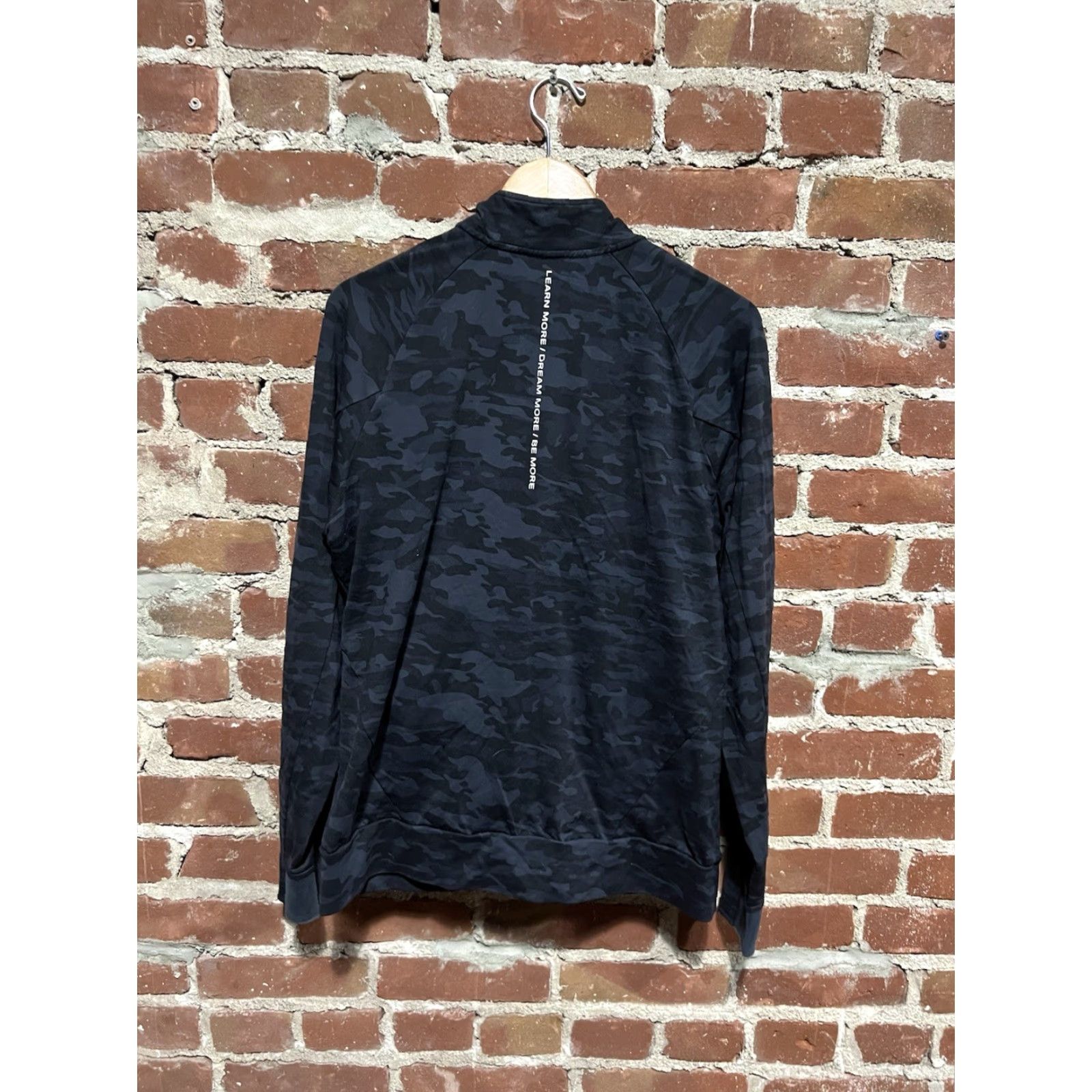 Vintage Alphalete Mens Black Camo Full Zip Athletic Sweater Large Size US L / EU 52-54 / 3 - 2 Thumbnail