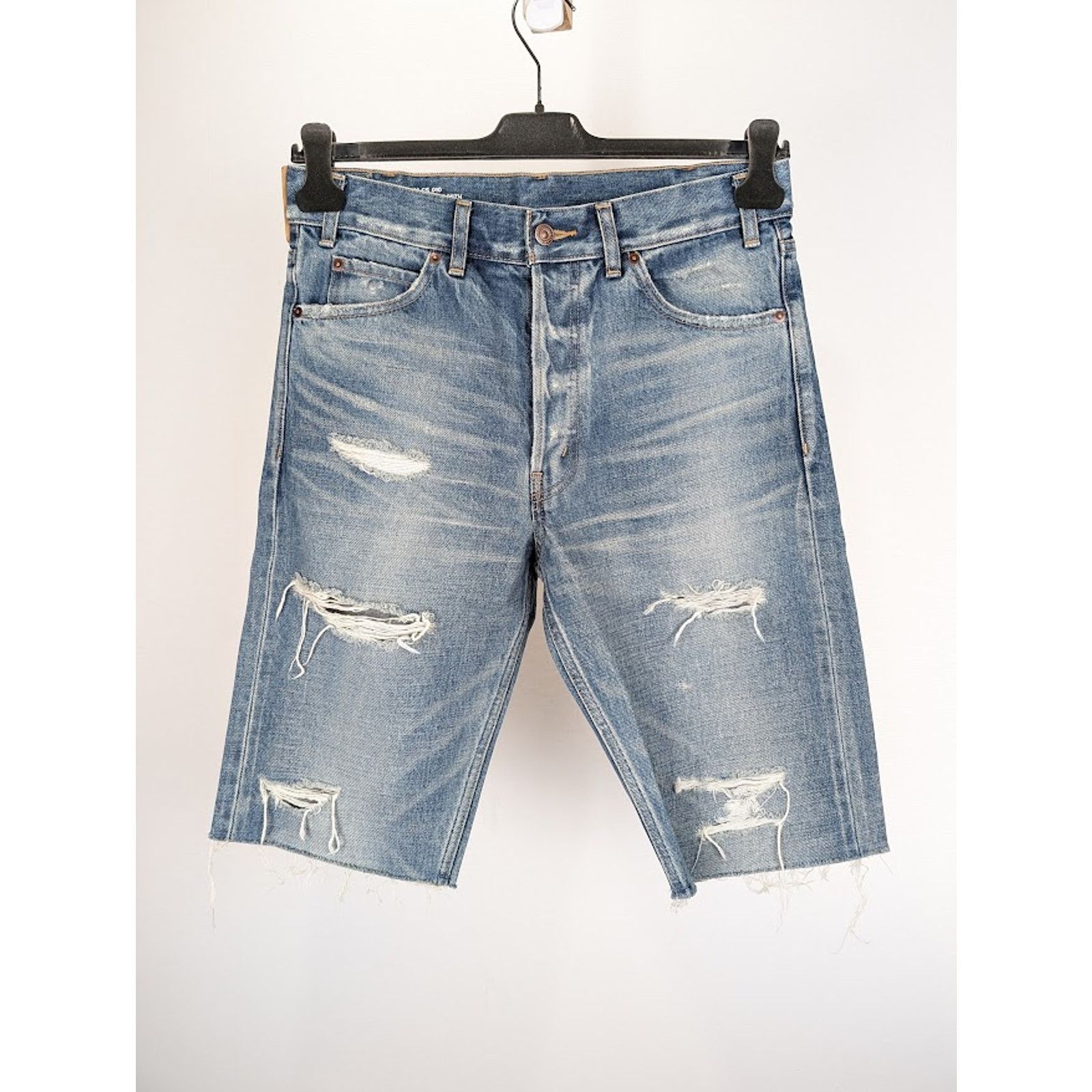 Celine o1rshd1 Denim Short Kurt Destroy in Rigid Indigo Size US 31 - 1 Thumbnail