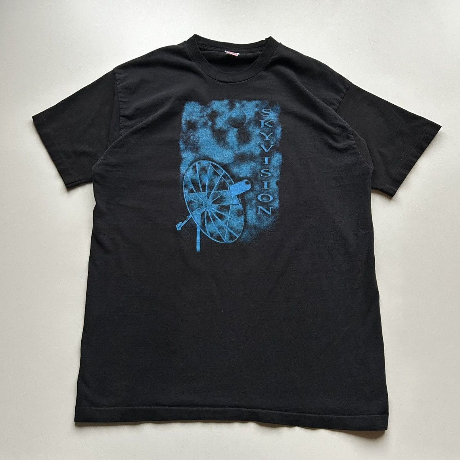 Fruit Of The Loom × Vintage Vintage 90s Sky Division Satellite Space Art T Shirt XXL USA Size US XXL / EU 58 / 5 - 1 Thumbnail