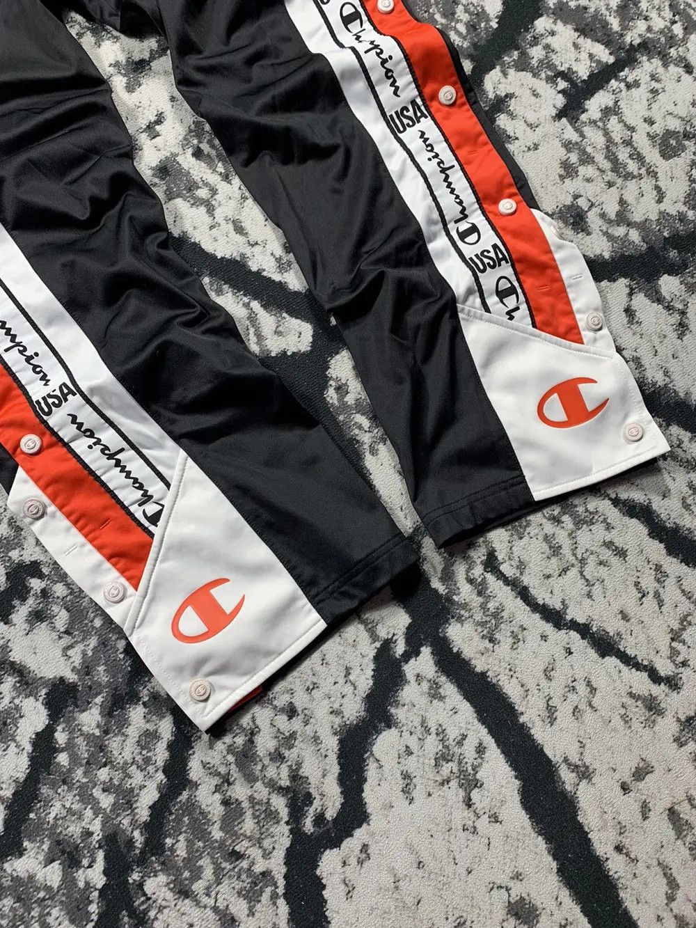 Champion × Vintage Vintage Champion baggy pants sweatpants skate hip hop style Size US 30 / EU 46 - 3 Thumbnail