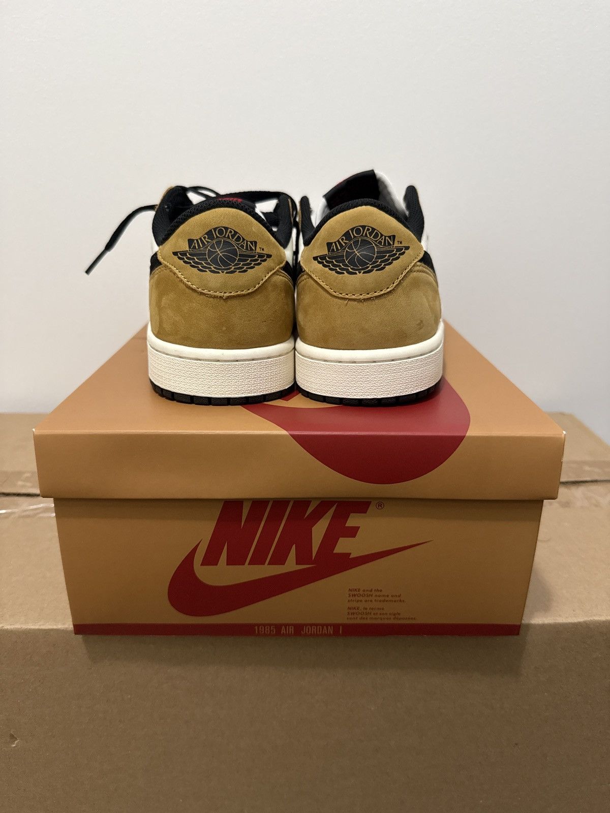 Jordan Brand Jordan 1 Low OG Rookie of the Year Size US 10 / EU 43 - 7 Thumbnail