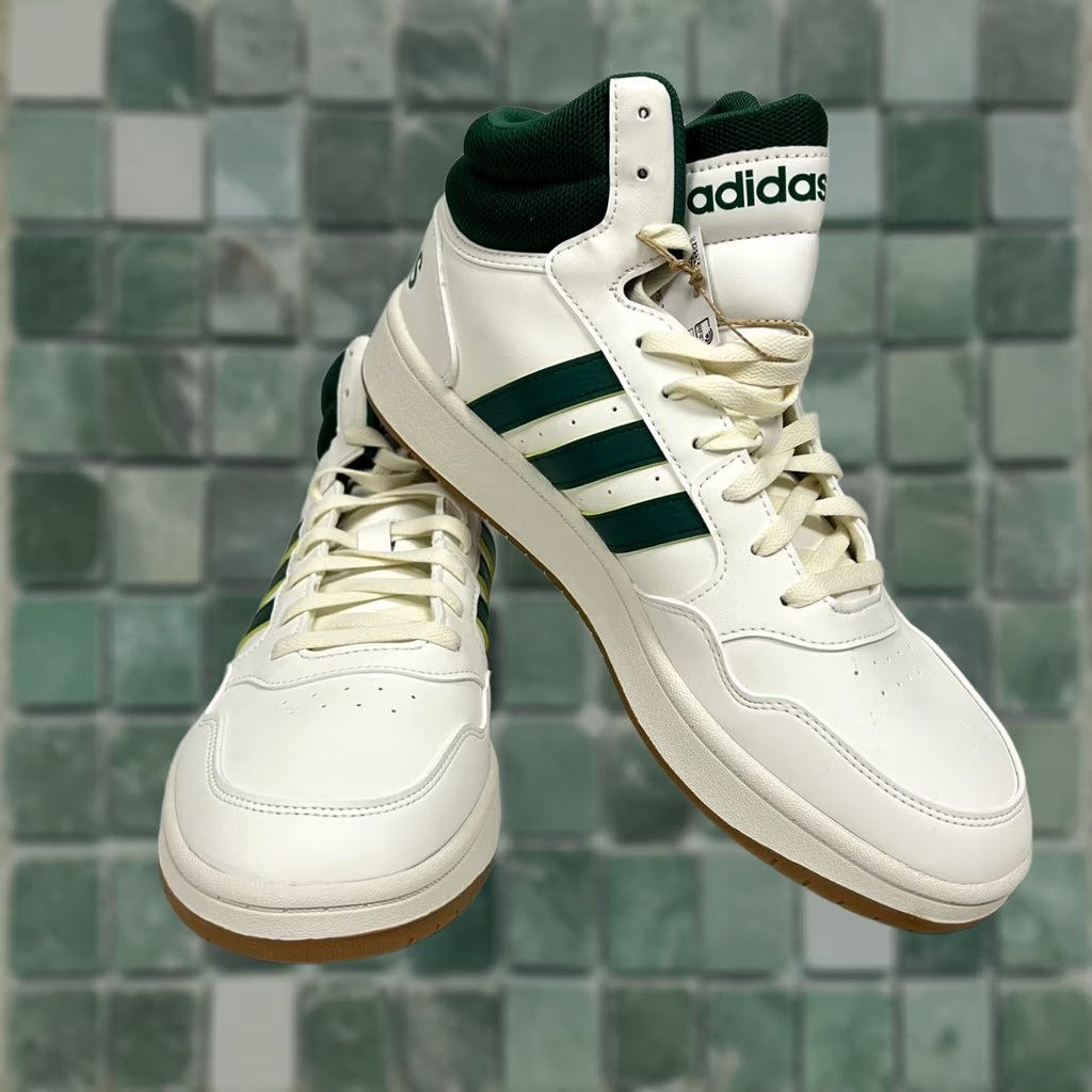 Adidas Hoops 3.0 Mid Sneaker Men display picture 2