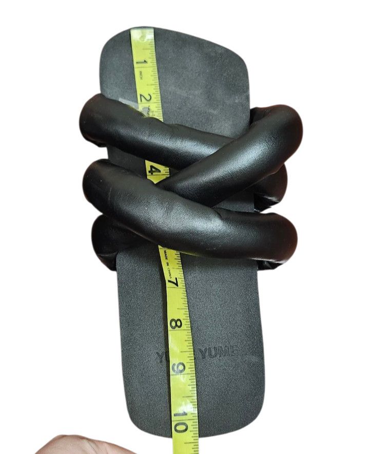 YUME YUME YUME YUME Tyre slide Sandals Black Size 8 US Approx. 10 in Size US 8 / IT 38 - 9 Thumbnail