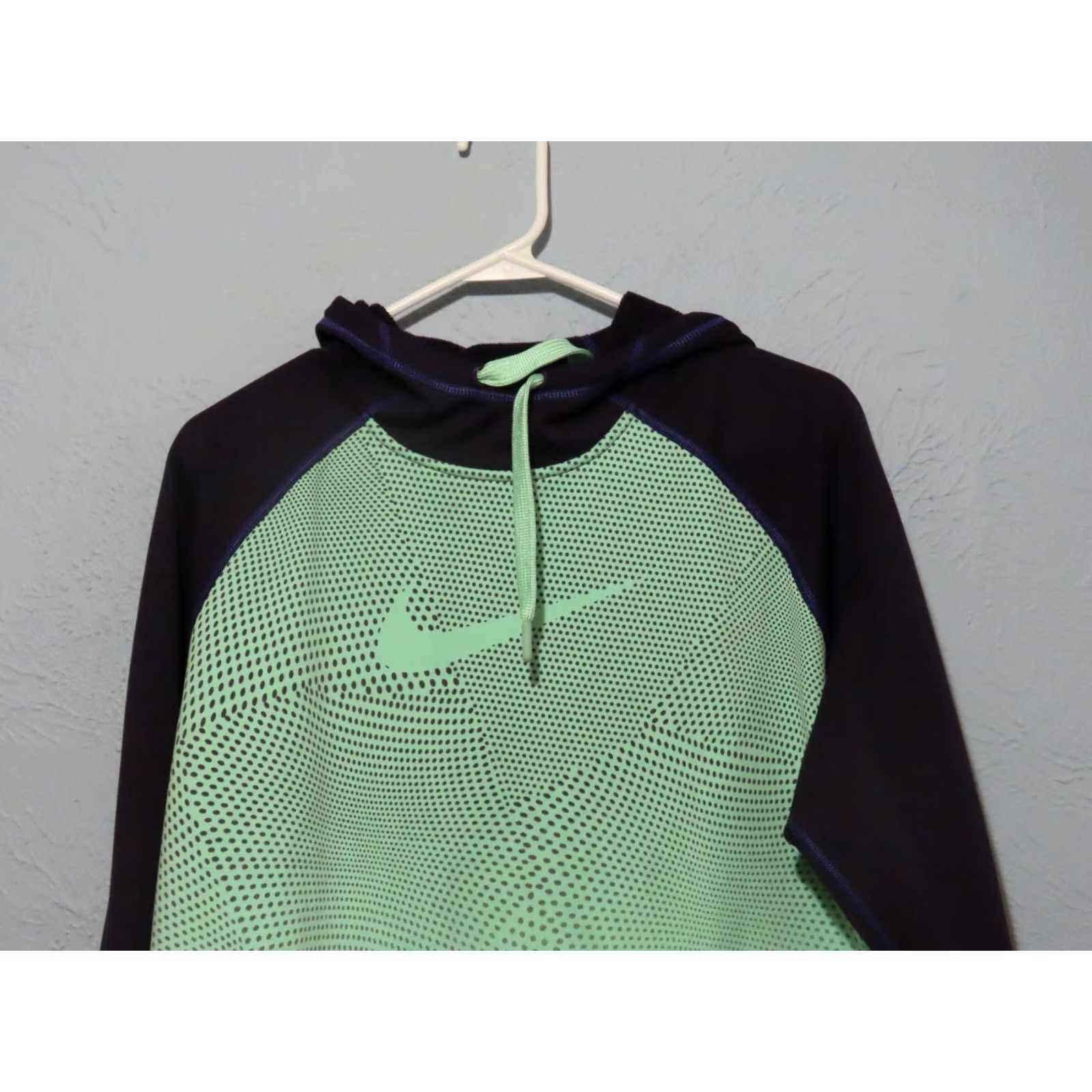 Nike Nike Therma Hoodie Womens XL Green Purple Fleece Raglan Swoosh Geometric Thumb Holes Pullover Size XL / US 12-14 / IT 48-50 - 3 Thumbnail