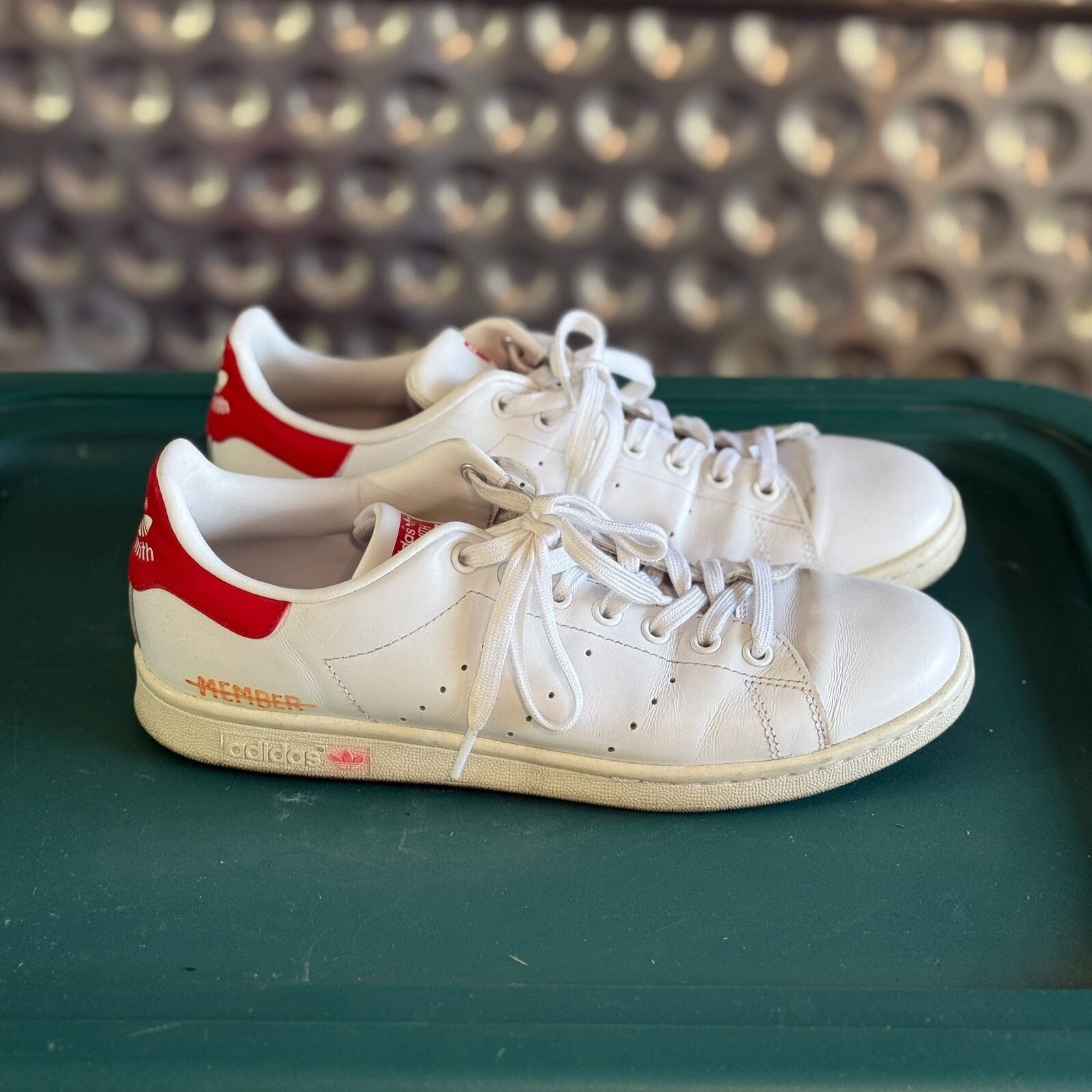 Adidas Adidas Stan Smith White Red Athletic Casual Shoes Size 9.5 Size US 9.5 / EU 42-43 - 3 Thumbnail