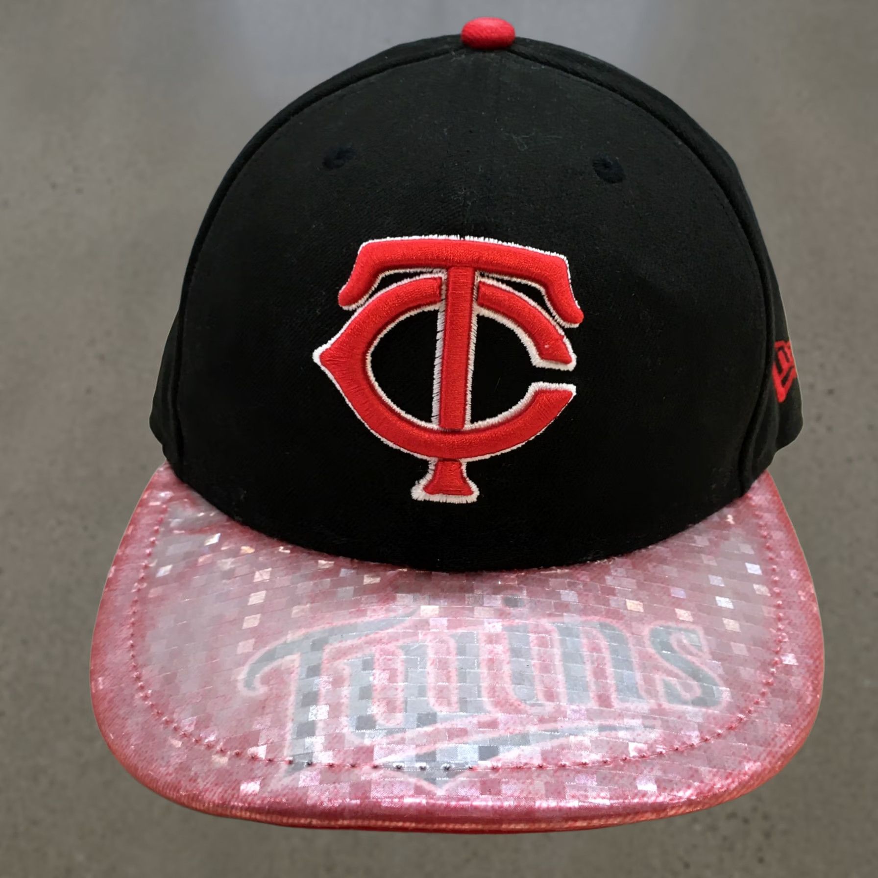 New Era New Era Hat Mens 7 1/8 Black Minnesota Twins Snapback Fitted Embroidered Logo Size ONE SIZE - 1 Thumbnail