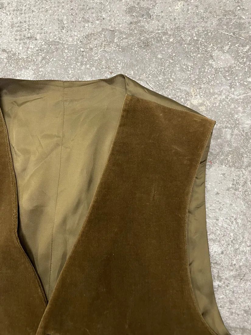 Emporio Armani × Vintage 1990s Emporio Armani Beige Velvet Vest Size US S / EU 44-46 / 1 - 12 Thumbnail