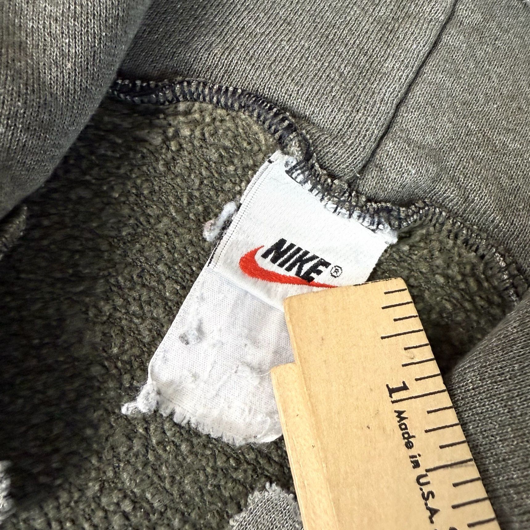 Nike VINTAGE Nike Sweatshirt Hoodie 2XL Gray Distressed 90s Essentials Sports USA Mens Size US XXL / EU 58 / 5 - 5 Thumbnail