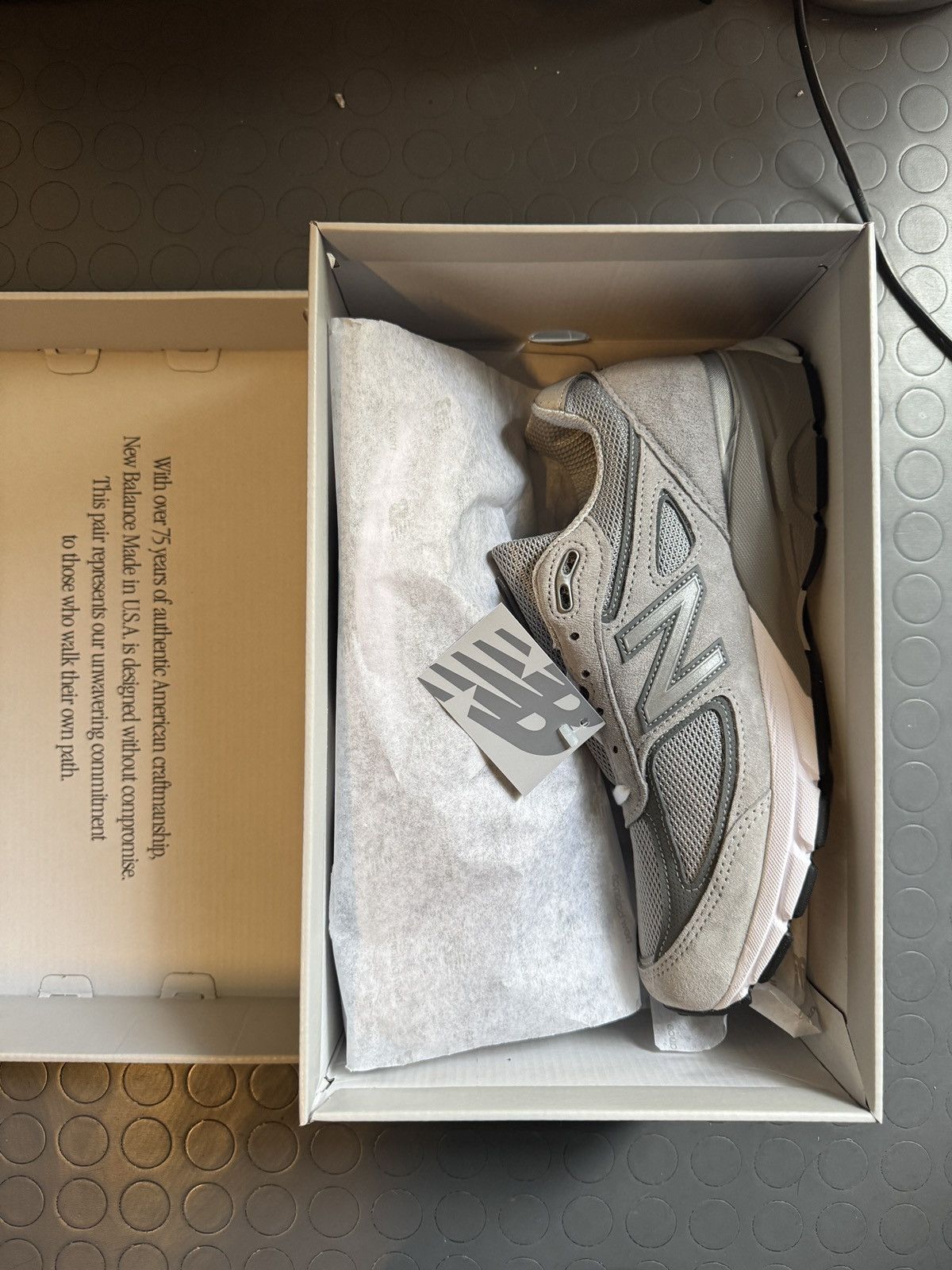 New Balance New Balance Unisex made in USA 990v4 Core grey Size US 8.5 / EU 41-42 - 1 Thumbnail