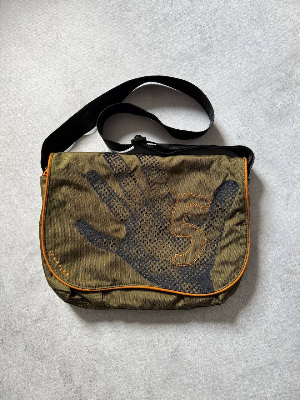 Crumpler Vintage Crumpler Crossbody Messenger Bag Gorpcore Y2K Size ONE SIZE - 1 Thumbnail