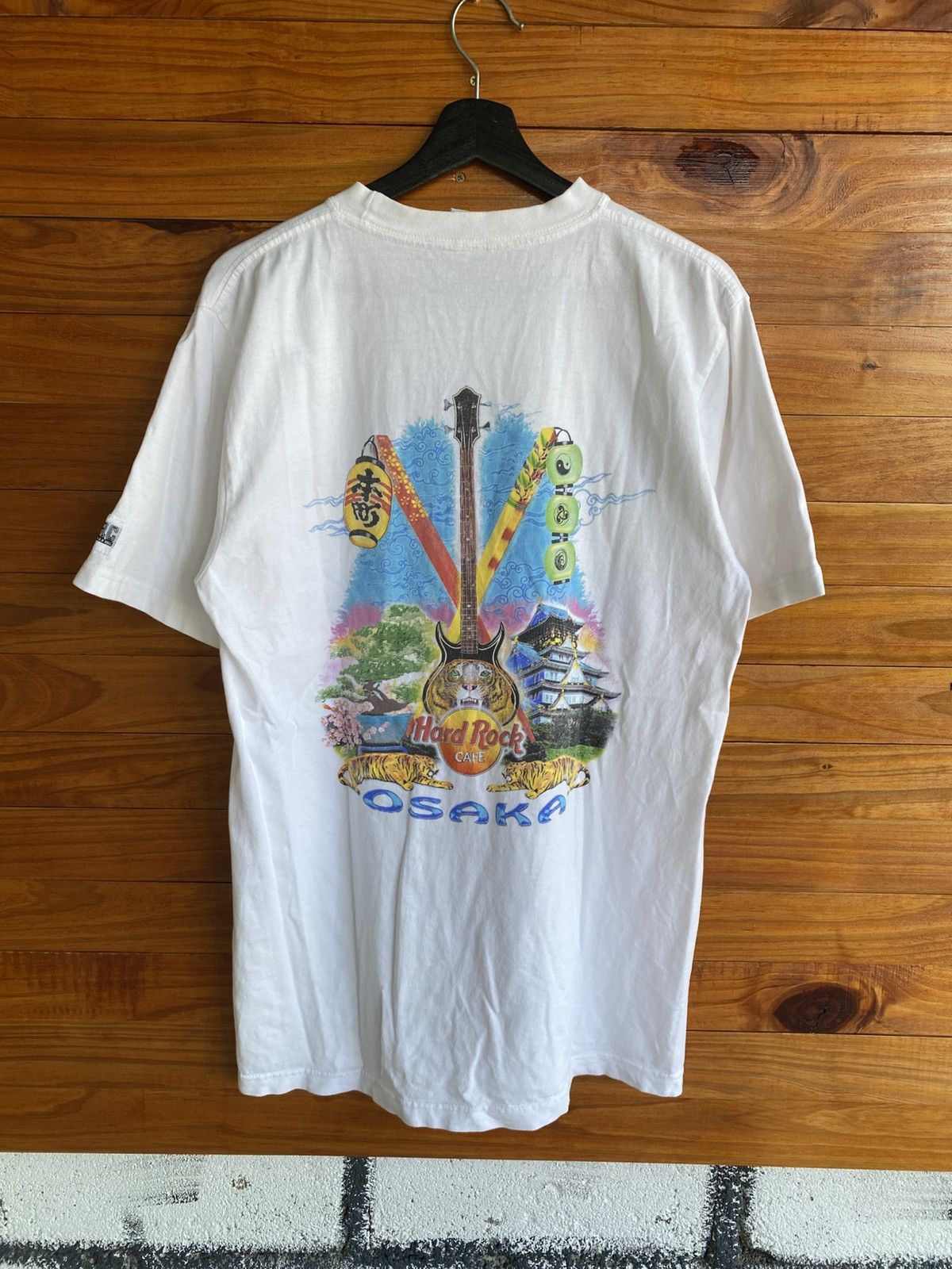 Hard Rock Cafe Vintage Hard Rock Cafe Osaka White Heavy Tee Collectible Size US M / EU 48-50 / 2 - 3 Thumbnail