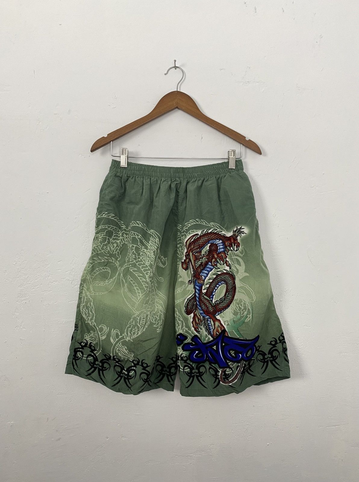 JNCO Jnco dragon short pants Size US 30 / EU 46 - 1 Thumbnail