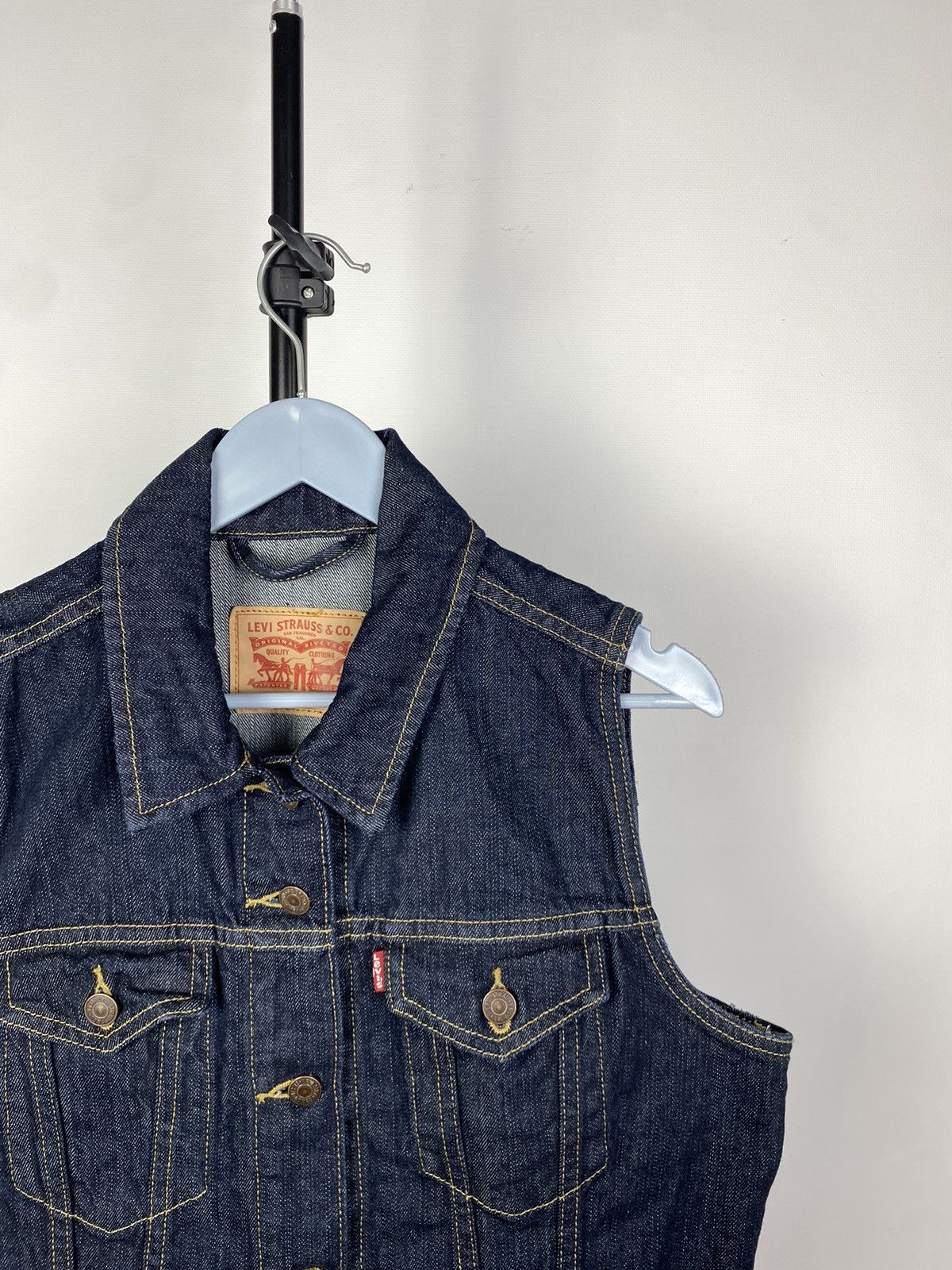 Levi's × Levi's Vintage Clothing × Vintage Vintage Levis denim vest RED tab women’s Size L / US 10 / IT 46 - 3 Thumbnail