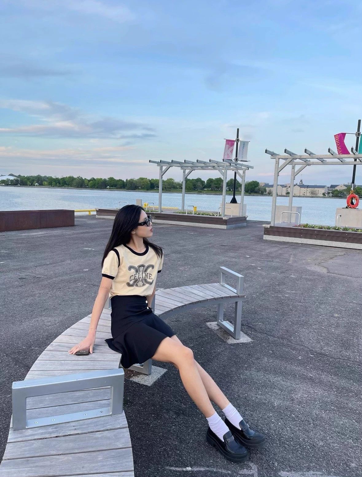 Celine Celine Triomphe Big Logo Beige Short Sleeve Deadstock S Size S / US 4 / IT 40 - 6 Thumbnail