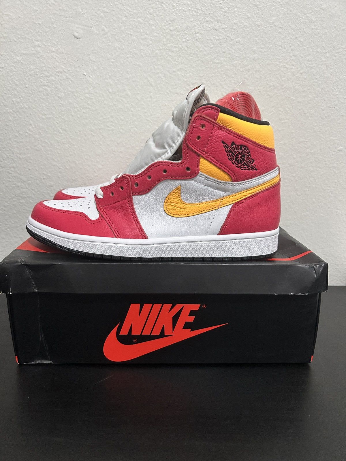 Jordan Brand Jordan 1 High Light Fusion Red Size US 8.5 / EU 41-42 - 1 Thumbnail