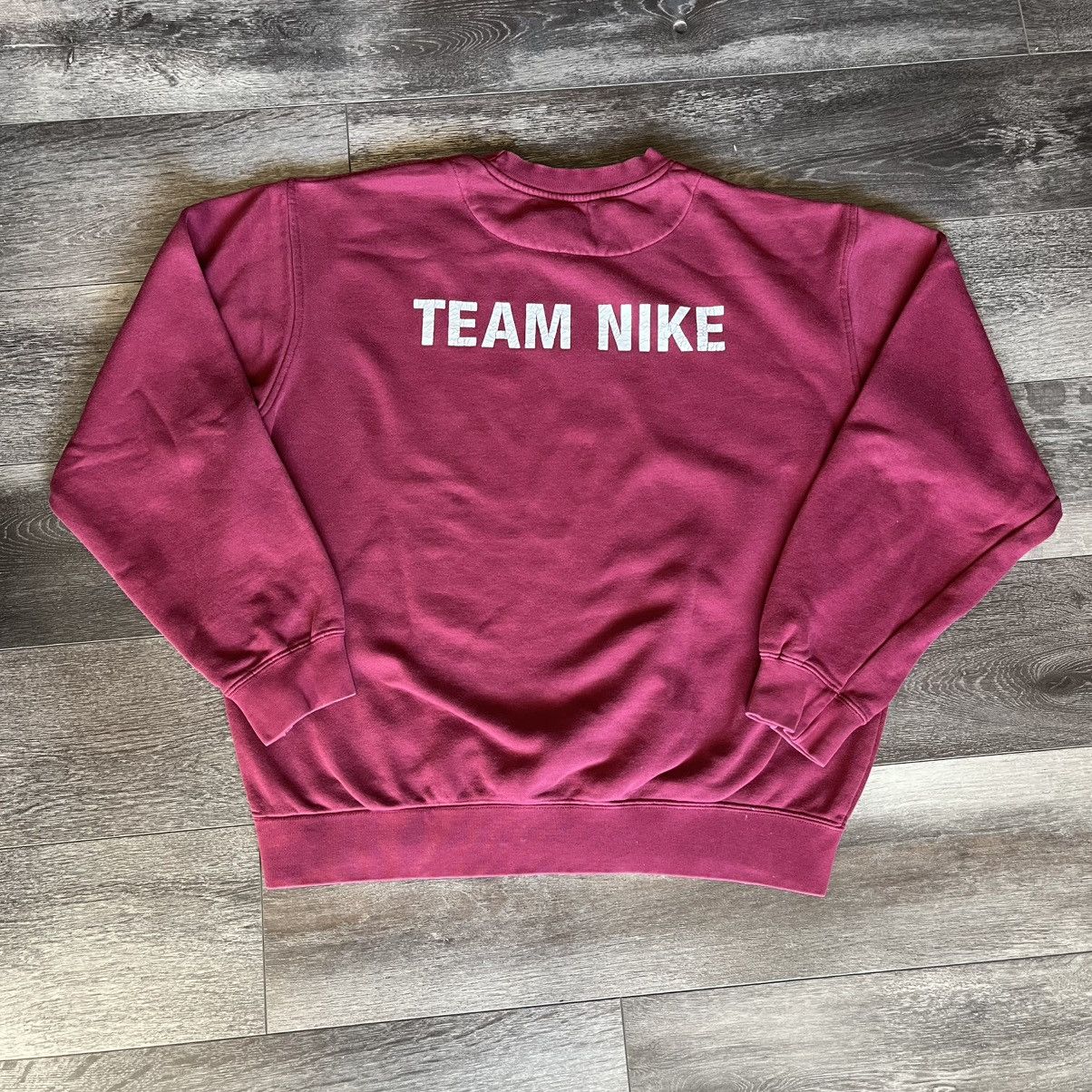 Nike Vintage Y2K Nike Team Basic Swoosh Logo Crewneck Sweatshirt Size US M / EU 48-50 / 2 - 2 Thumbnail