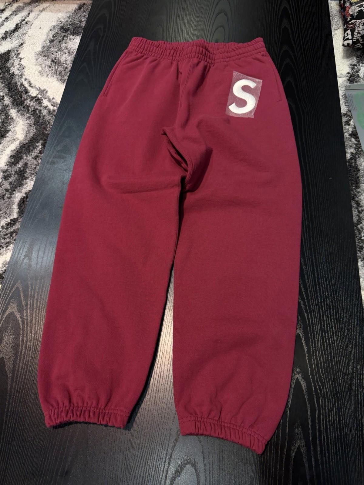 Supreme Supreme S Logo Sweatpants Red (SS25) Brand New Size Medium Size US 32 / EU 48 - 2 Thumbnail