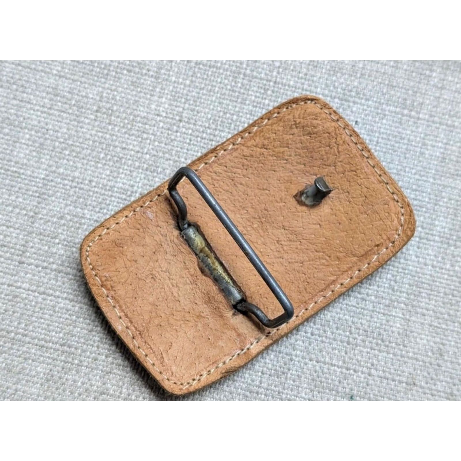 Vintage VINTAGE HORSES western belt buckle EQUESTRIAN leather HANDCRAFTED stitched belt buckle Men Brown 3.5 x 2.25" fits 2" width Size ONE SIZE - 3 Thumbnail