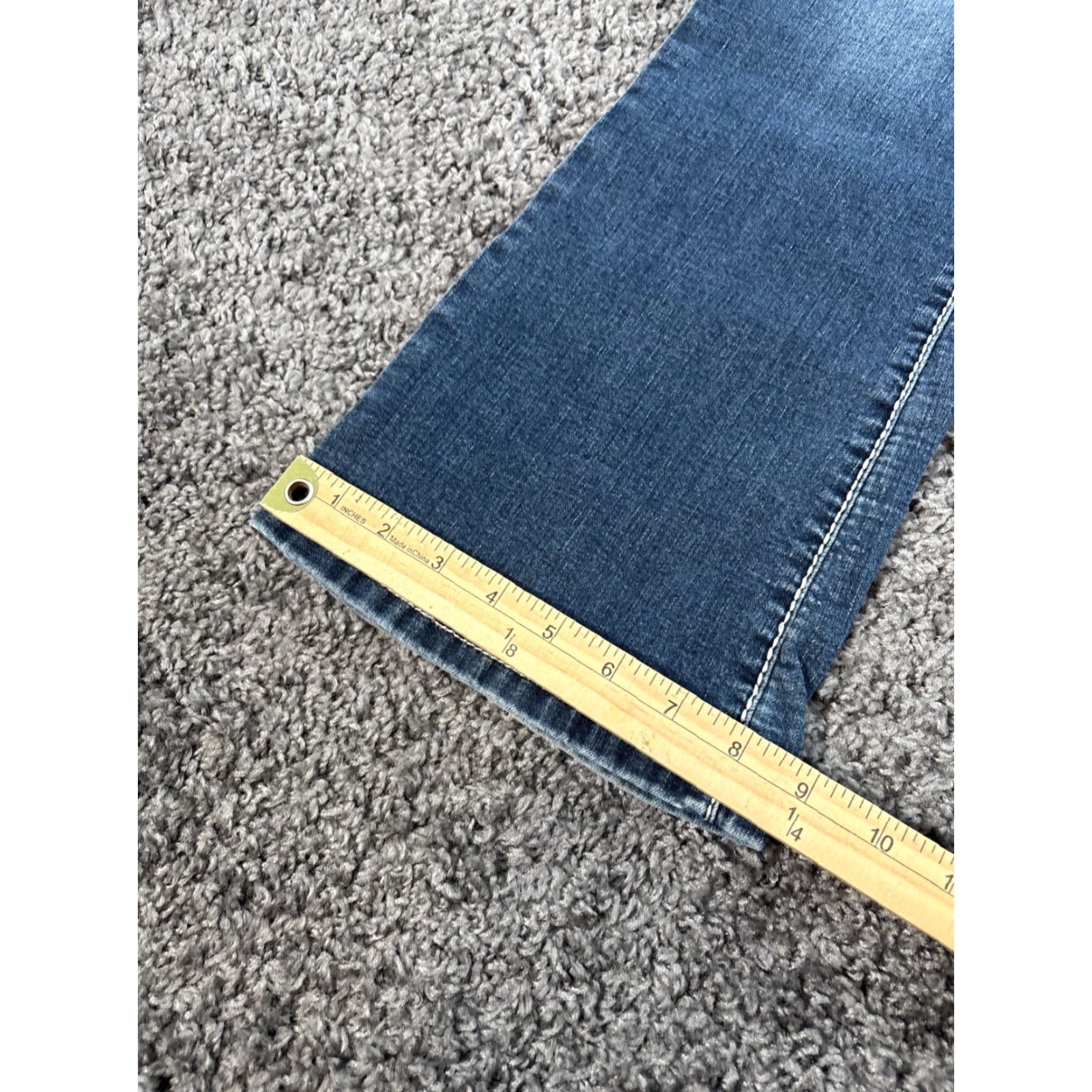 Apt. 9 VINTAGE Apt 9 Jeans Bootcut Womens 12 Med Wash Rhinestone Low Rise Wings Y2K Size 34" / US 12 / IT 48 - 5 Thumbnail