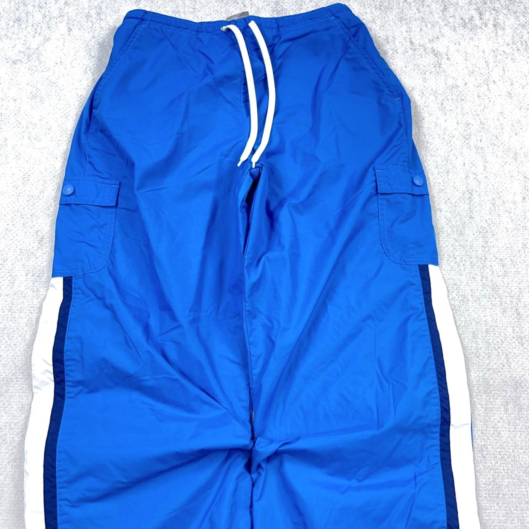 Nike VINTAGE Nike Pants XL Blue Baggy Y2K 90s Track Suit Windbreakers 25x30 Women Size 40" / US 18 - 4 Thumbnail