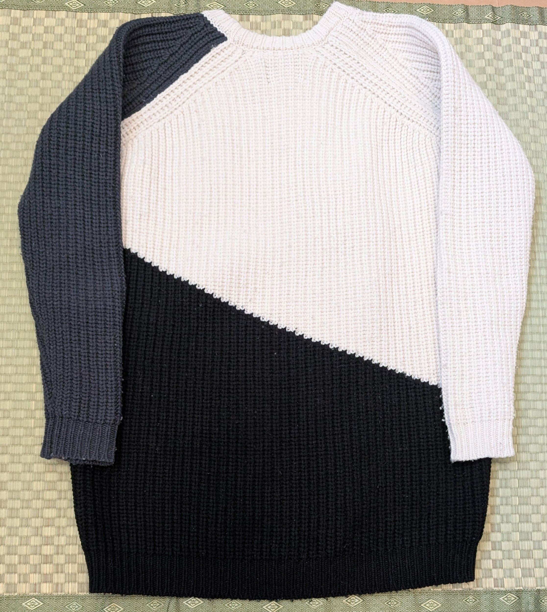 Emerson Fry Emerson Fry Imperial Yarn Virgin Wool Triangle Long Sweater Size XS / US 0-2 / IT 36-38 - 2 Thumbnail