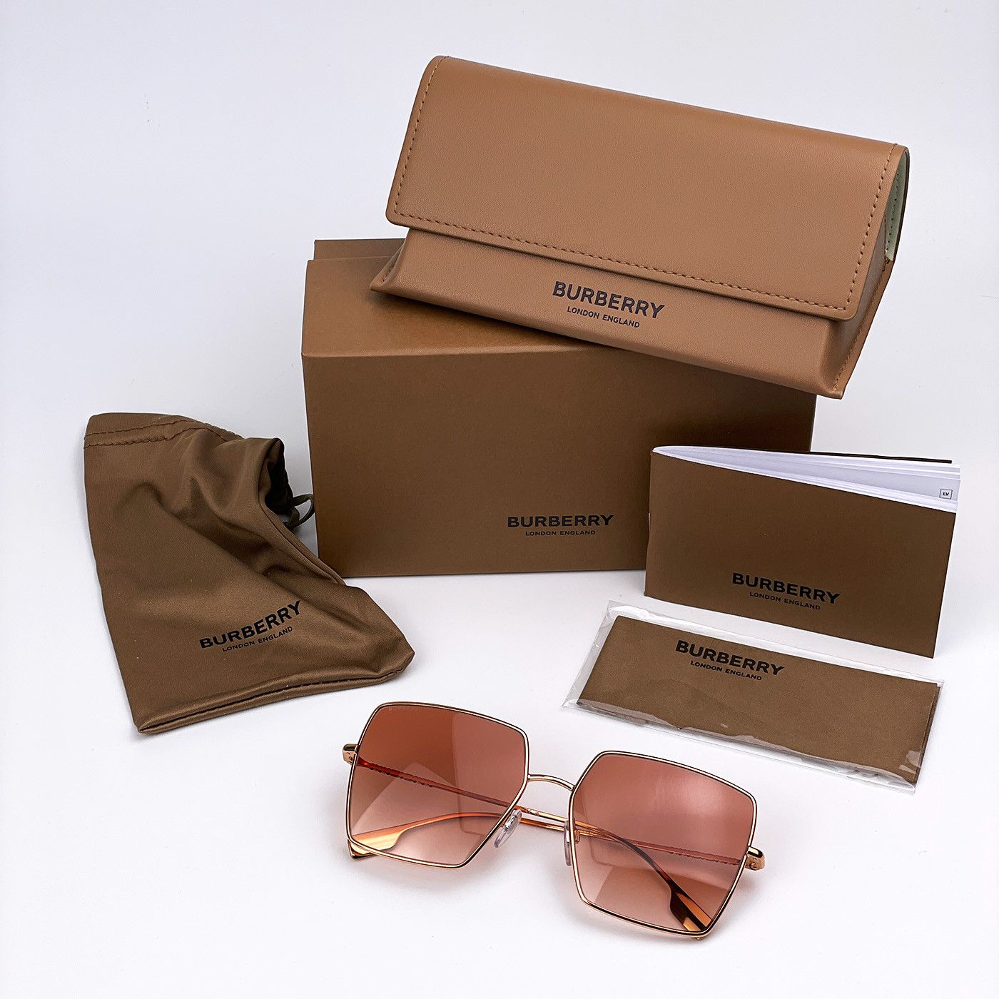 Burberry NEW Burberry BE3133 DAPHNE 133713 Square Women Sunglasses Size ONE SIZE - 12 Thumbnail