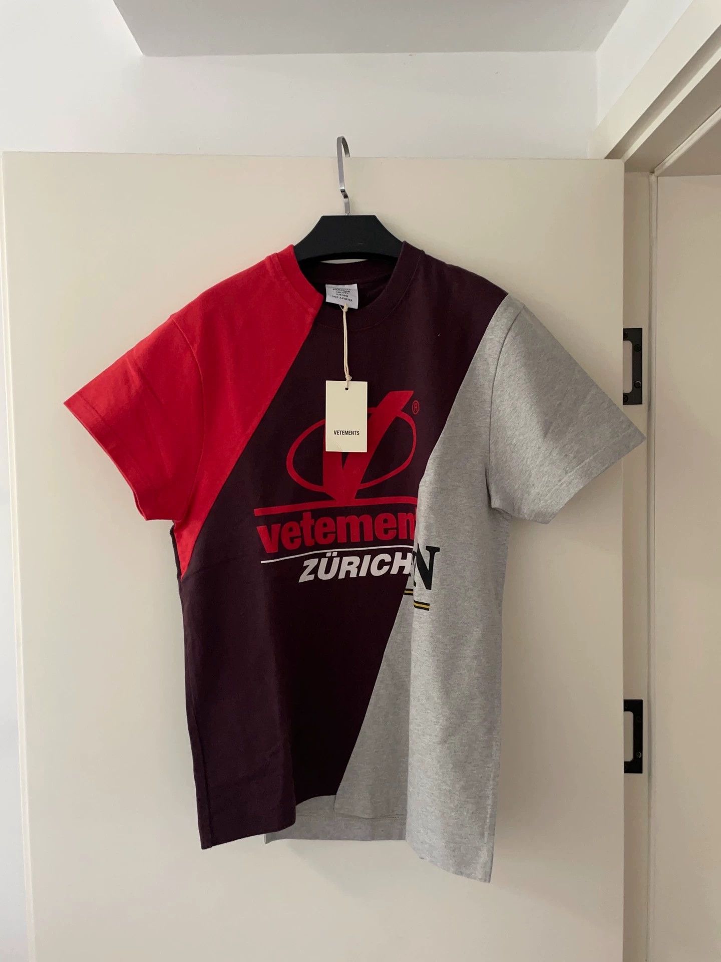 Vetements VETEMENTS+Women's Short sleeved T-shirt -DMC Size US S / EU 44-46 / 1 - 1 Thumbnail