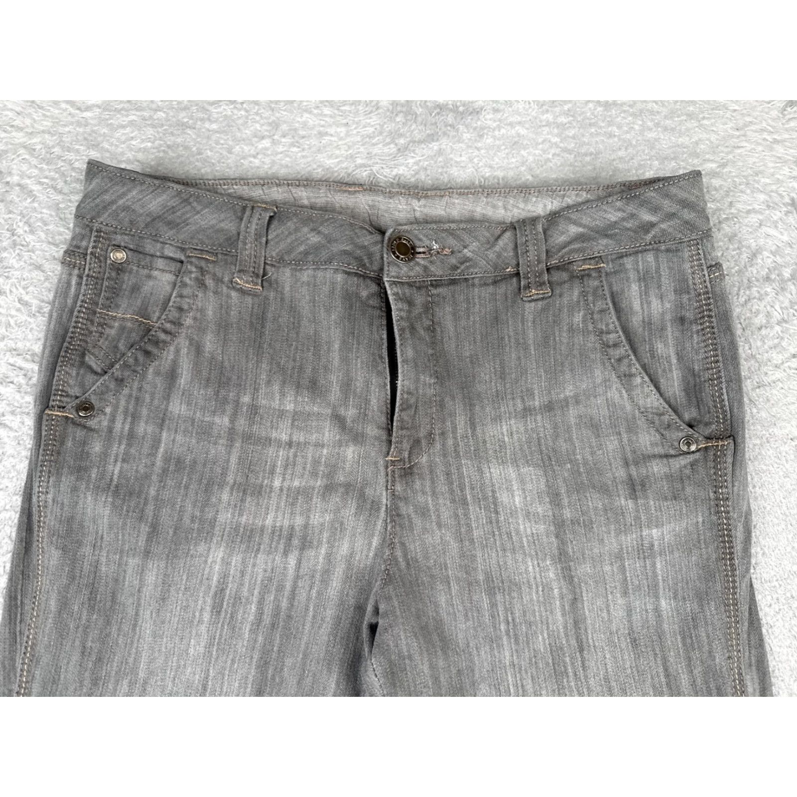 Faded Glory Faded Glory Jeans Capri Womens 30x22 Gray Med Wash Denim Regular Casual City 5-Pocket Womens Size 30" / US 8 / IT 44 - 4 Thumbnail