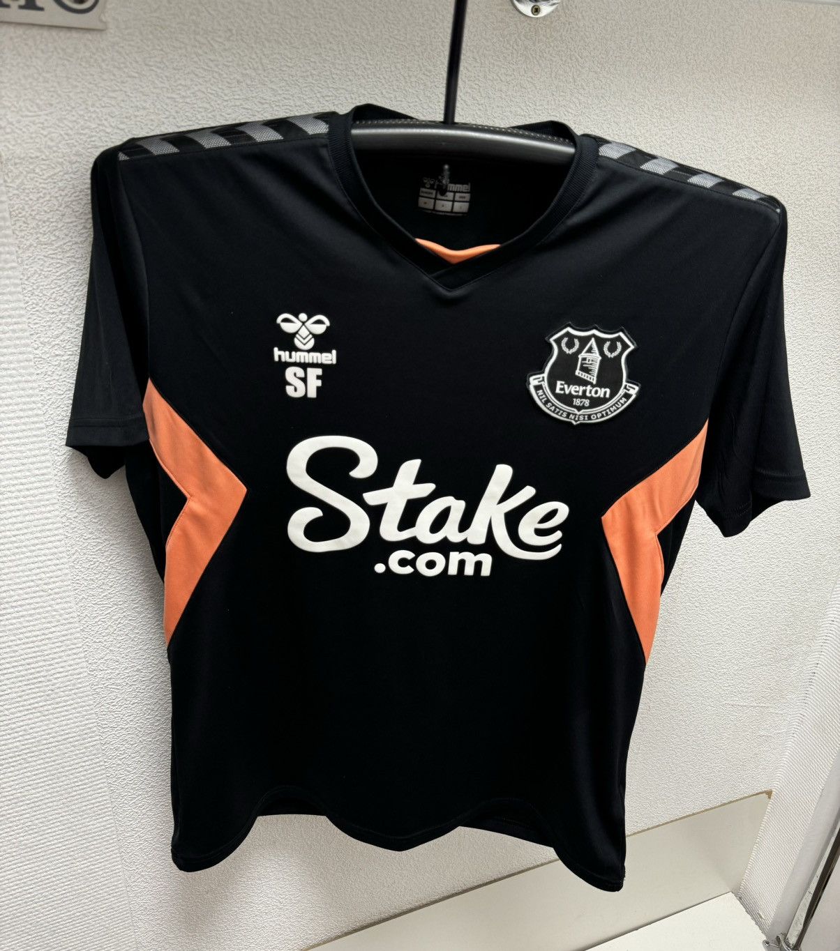 Hummel Everton hummel soccer jersey Stake SF M sz APL Size US M / EU 48-50 / 2 - 1 Thumbnail