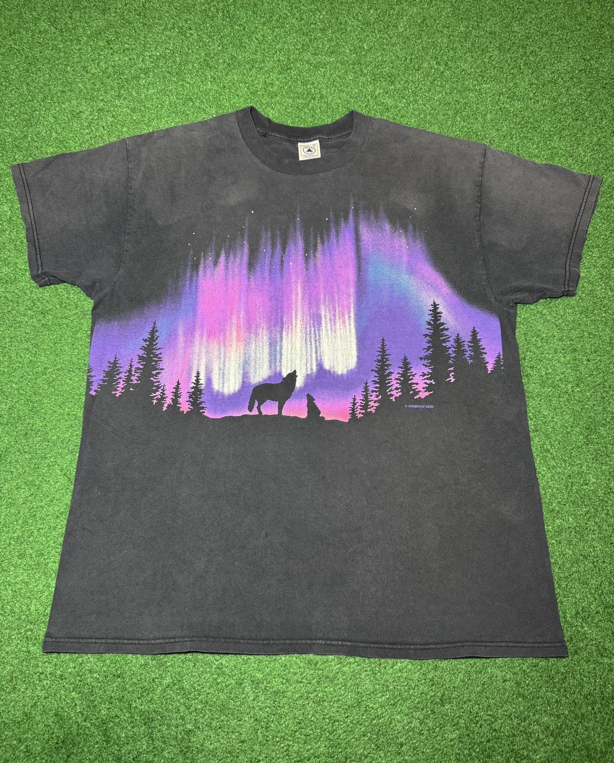 Vintage Vintage 90s Wolf Northern Lights Habitat XXL 24x32 T Shirt Size US XXL / EU 58 / 5 - 1 Thumbnail