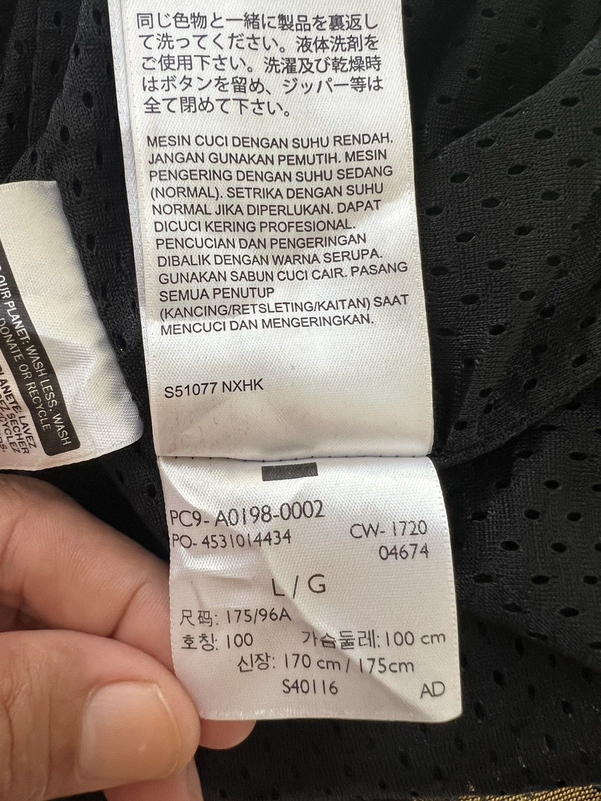 Levi's Fleece jacket/L/polyester/BLK/plain. (GJ35) Size US L / EU 52-54 / 3 - 9 Thumbnail