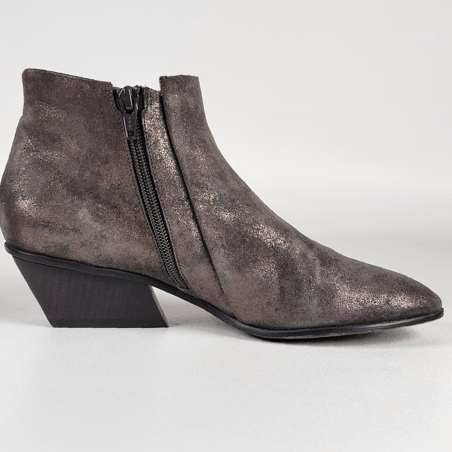 Vintage Coclico Bronze Leather Ankle Boots Women 38 Leather Western Block Heel Zip Size US 6 / IT 36 - 6 Thumbnail