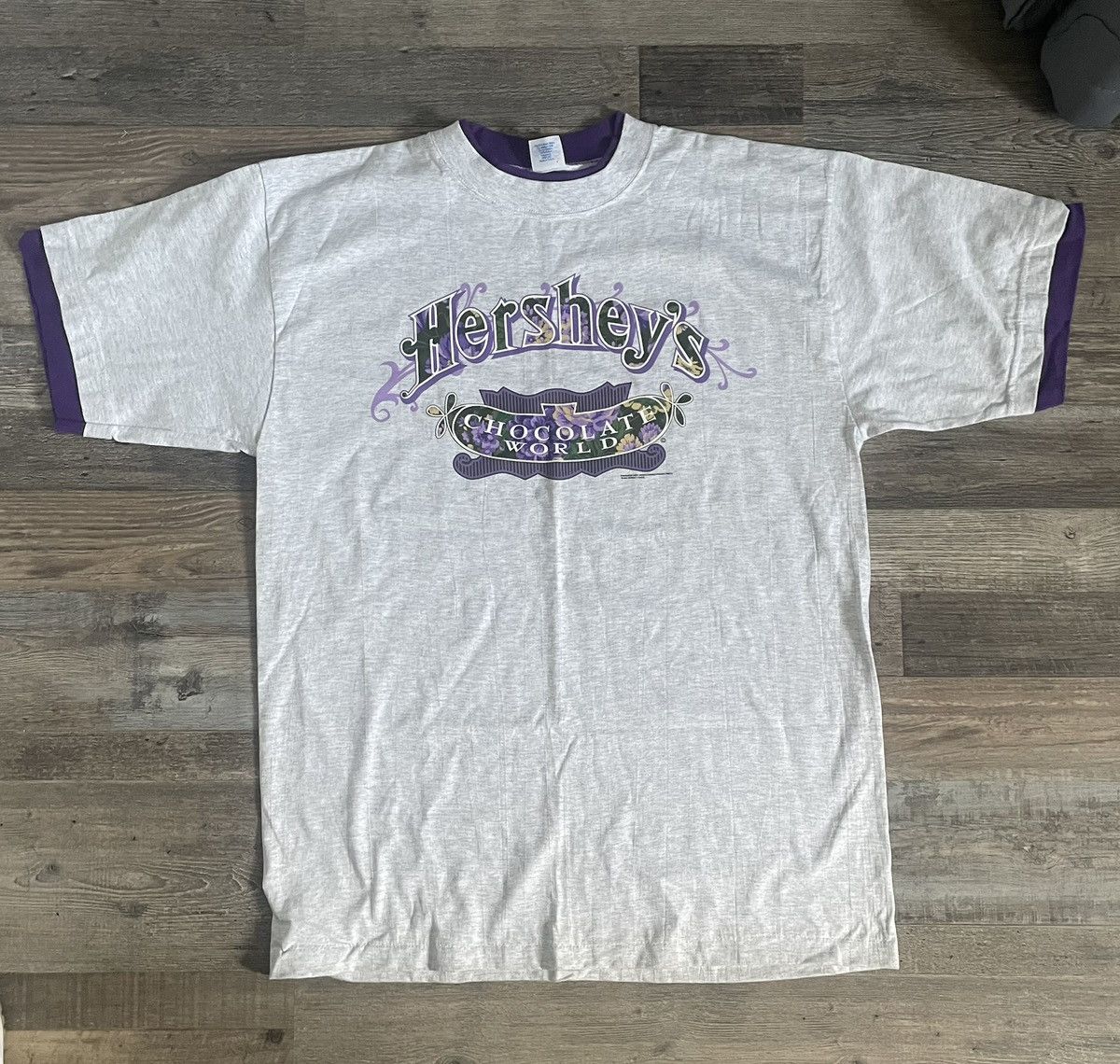Other 90’s Hershey Heavyweight Tee Size US XL / EU 56 / 4 - 1 Thumbnail