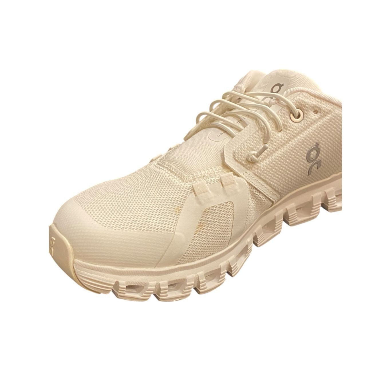 On On Cloud 6 Men’s Sneakers in White Size 8 NIB Small Discolor Size US 8 / EU 41 - 3 Thumbnail