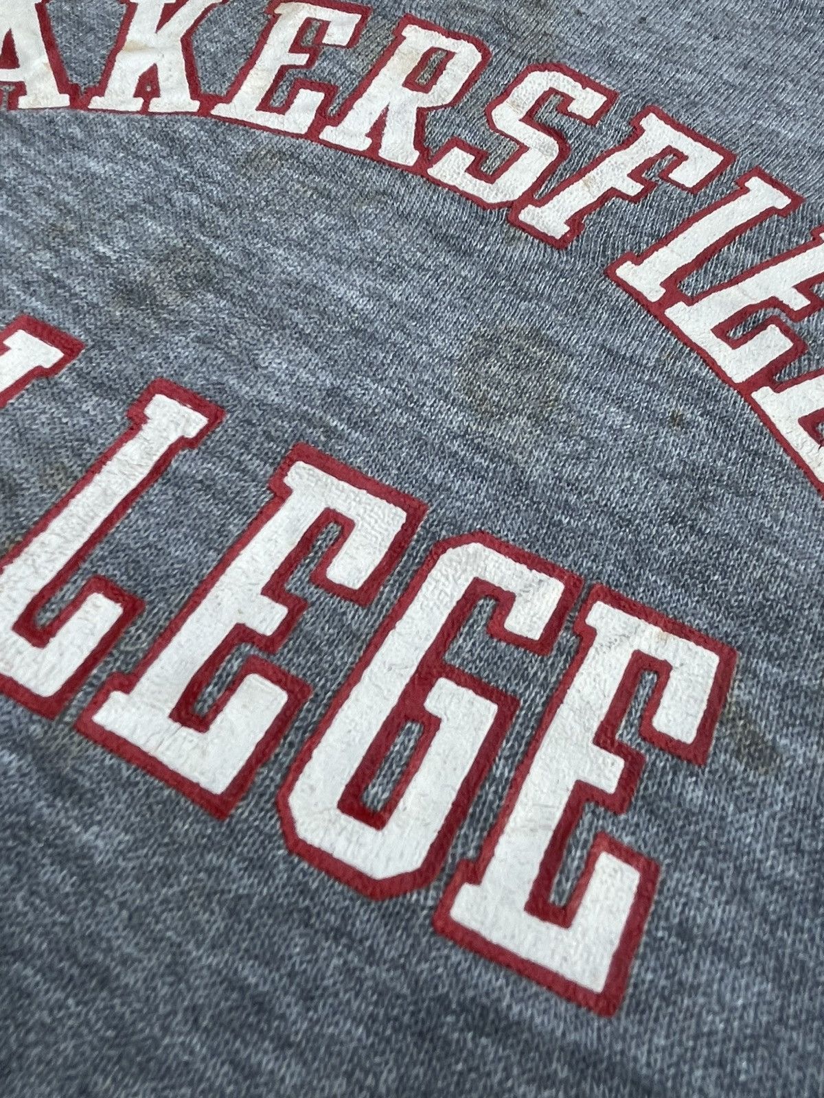 Russell Athletic Vintage 80’s Bakersfield College Sweatshirt Size US L / EU 52-54 / 3 - 16 Thumbnail