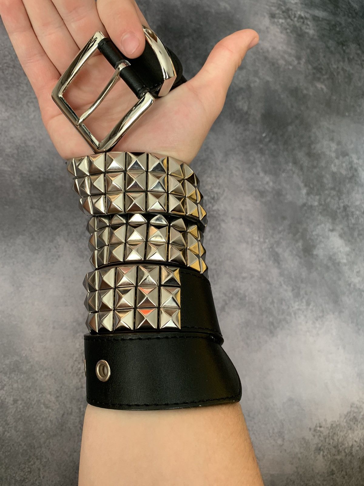 Japanese Brand × Vintage Vintage Y2K Pyramid Studdet Metal Punk Spikes Leather Belt Size ONE SIZE - 6 Thumbnail