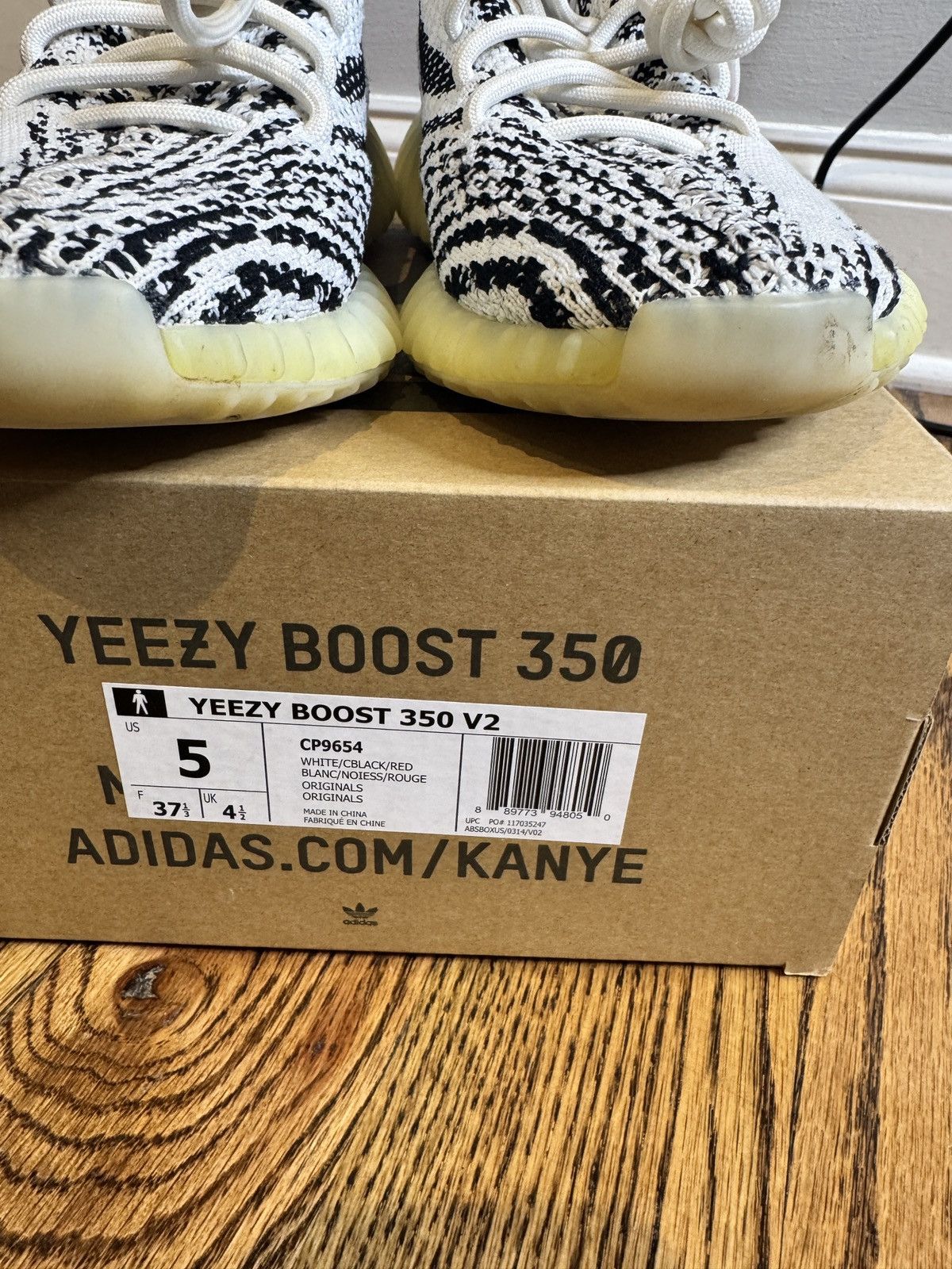 Adidas Yeezy Boost 350 V2 Zebra Size US 5 / EU 37 - 4 Thumbnail