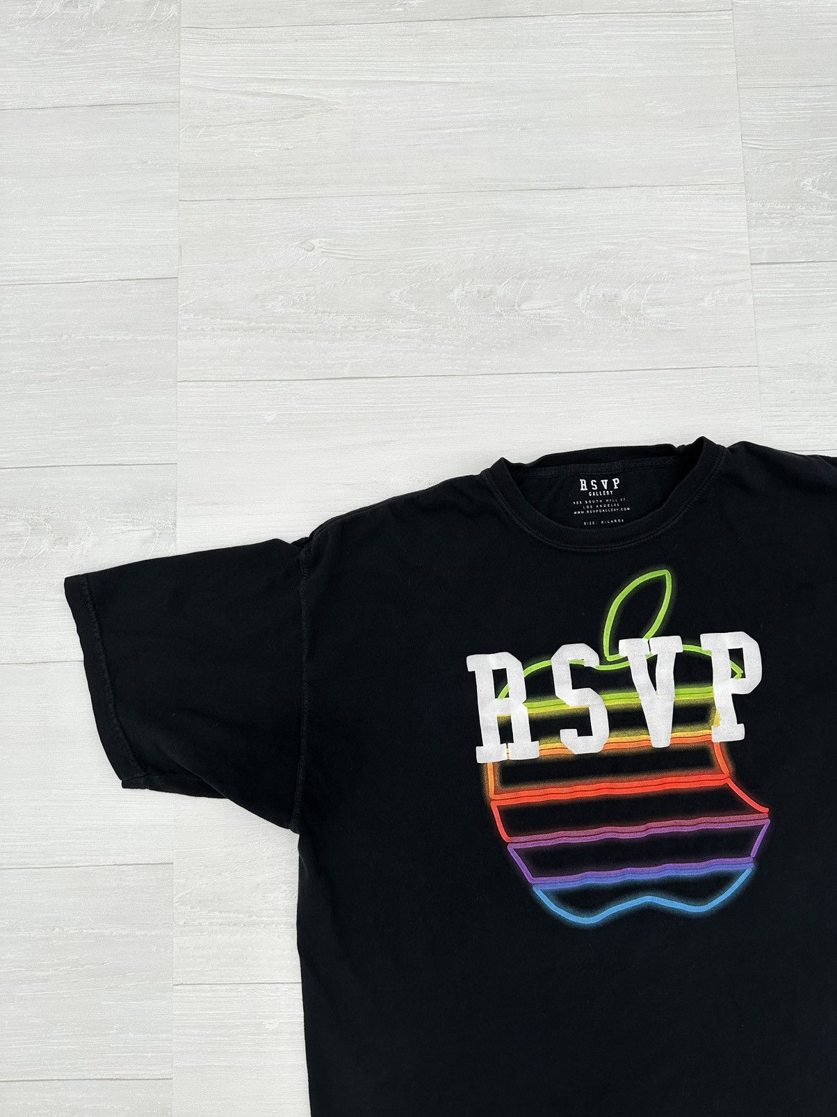Rsvp Gallery Rsvp Gallery Puff Print Neon Apple Logo Tee Navy Sz. XL Size US XL / EU 56 / 4 - 2 Thumbnail