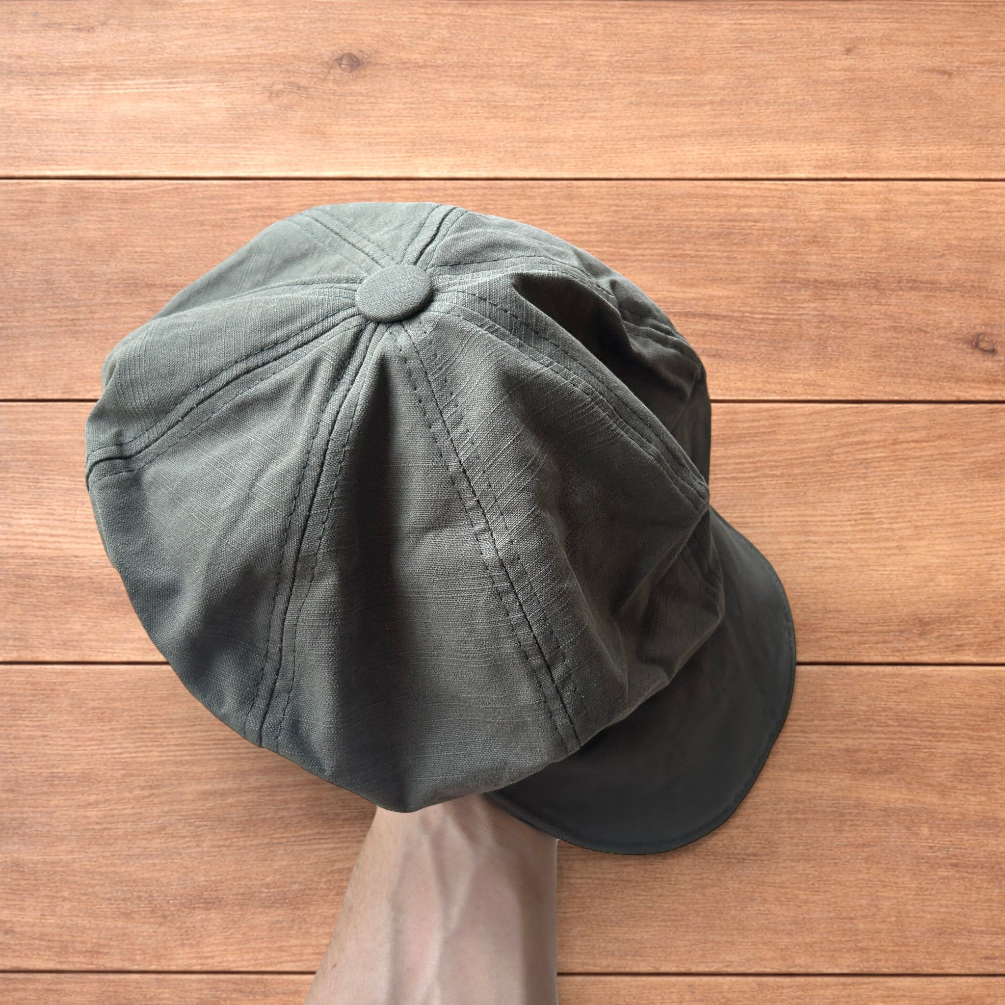 Japanese Brand Vintage style newsboy painter flat cap beret in khaki green. Size ONE SIZE - 3 Thumbnail