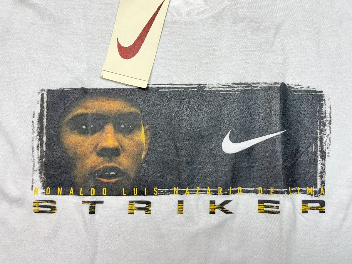 image of Vintage Ronaldo Nazario R9 Nike 90’S Tee in White, Men's (Size Small)