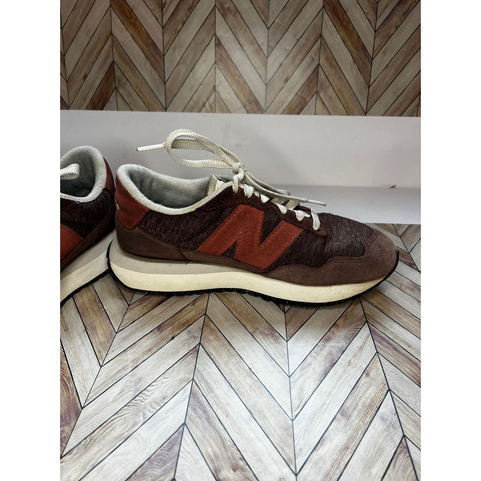 New Balance New Balance Suede Lace Up Running Sneakers Brown US W8/M6.5 Size US 8 / IT 38 - 6 Thumbnail