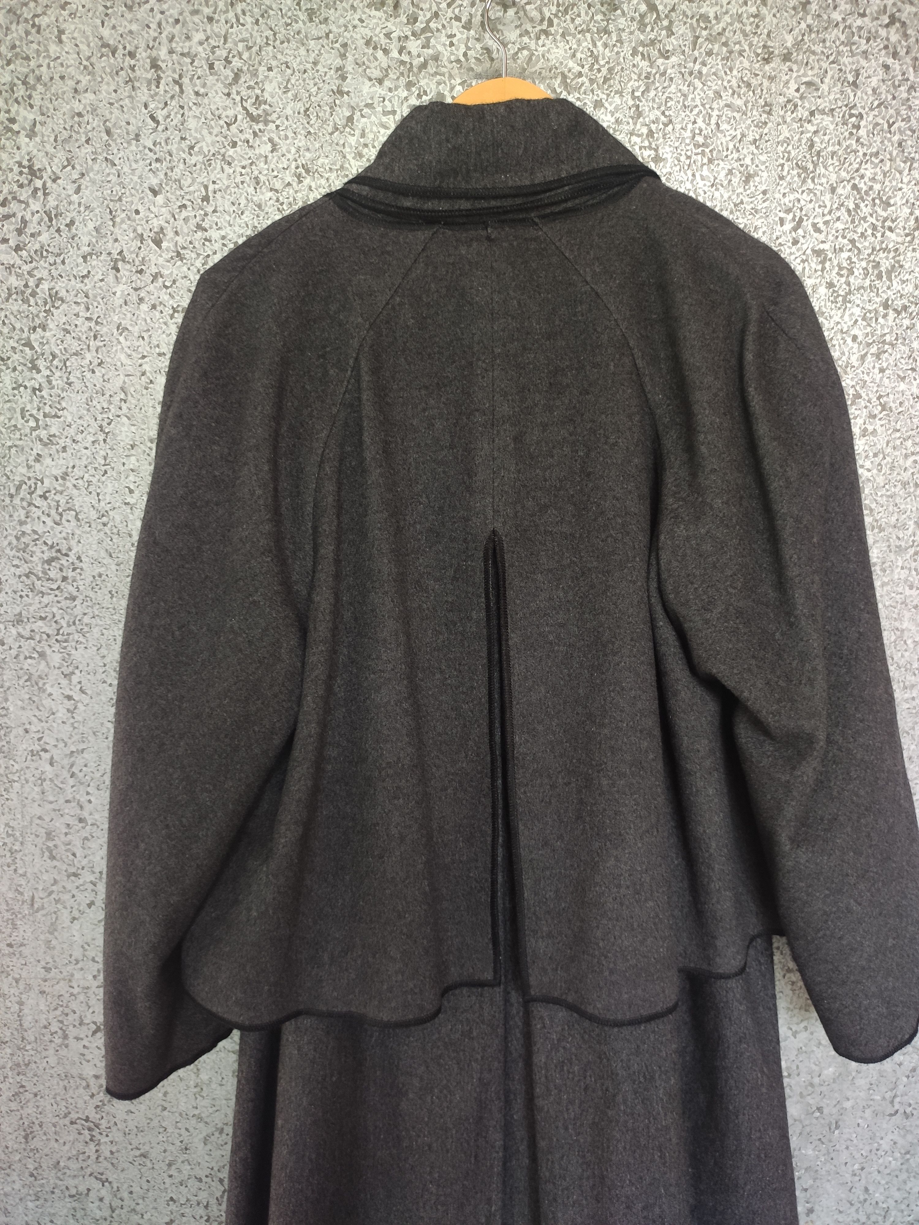 Fendi Fendi jacket wool double layer Size US L / EU 52-54 / 3 - 3 Thumbnail