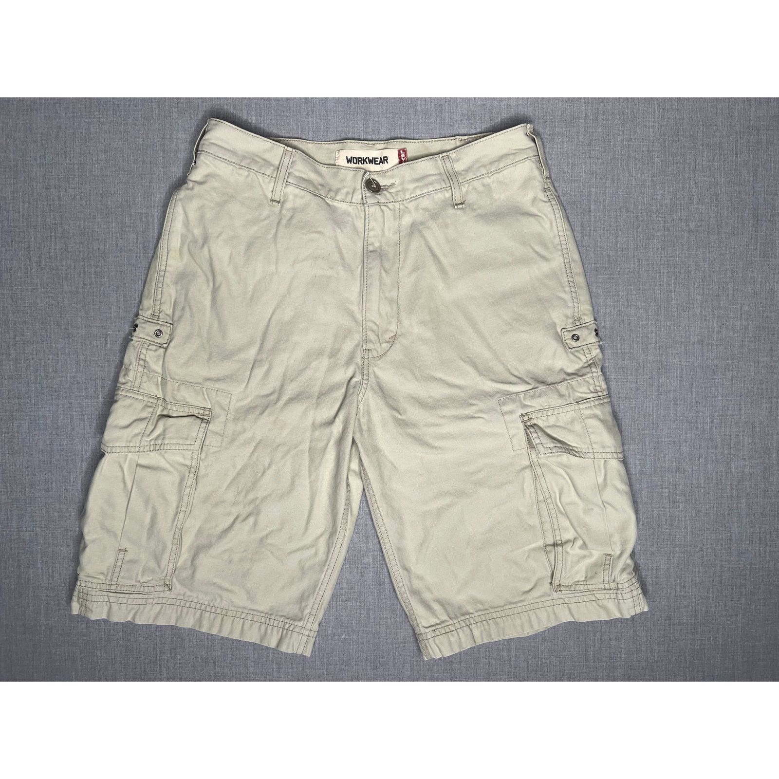 Levi's Levi’s Workwear Multi Pocket Cargo Shorts 31 Size US 31 - 1 Thumbnail