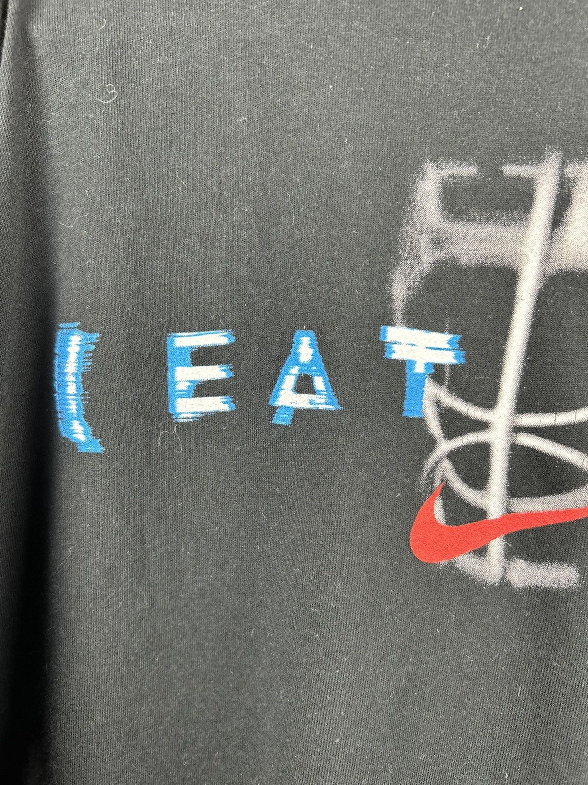 Nike Vintage 90s Nike Eat Puck Center Logo T shirt Size US XL / EU 56 / 4 - 12 Thumbnail