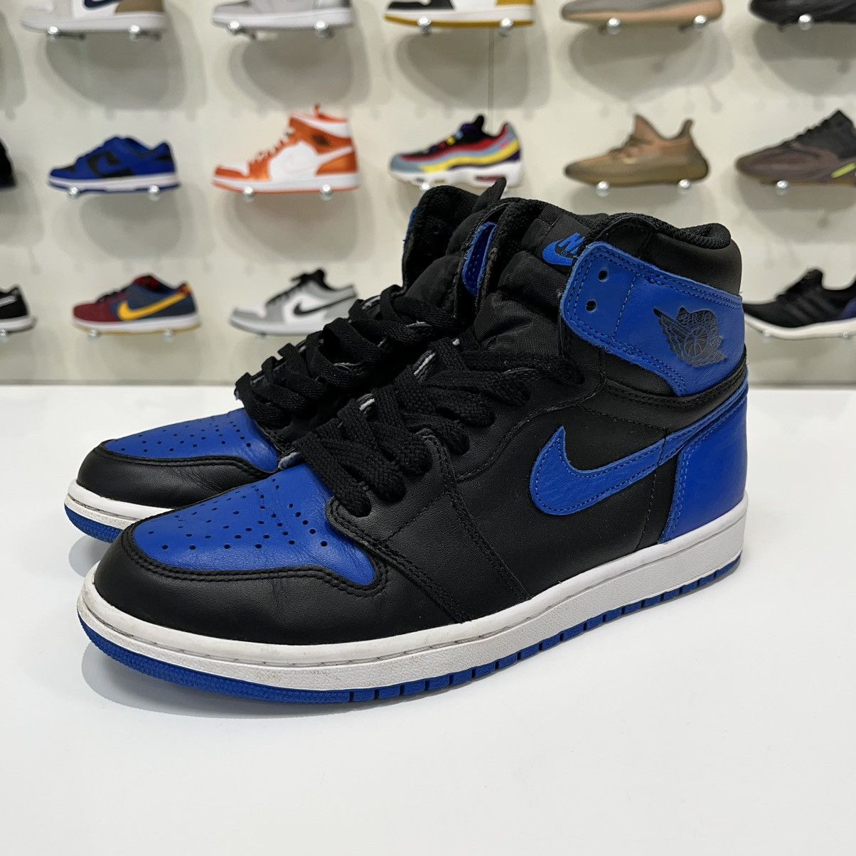 Air Jordan 1 Retro Royal (2017)