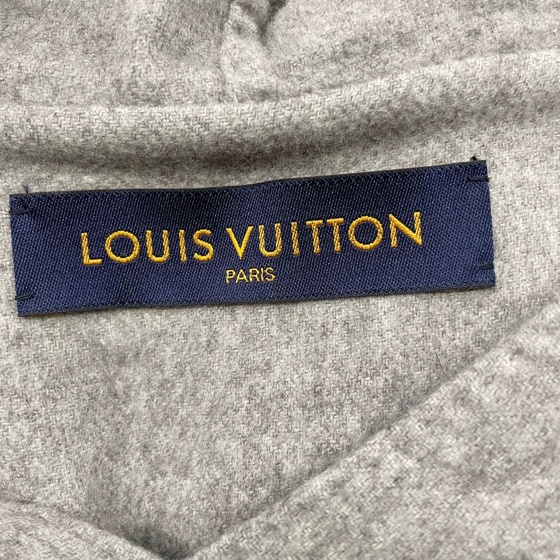 Louis Vuitton gray cashmere hooded sweatshirt size L Size US L / EU 52-54 / 3 - 5 Thumbnail