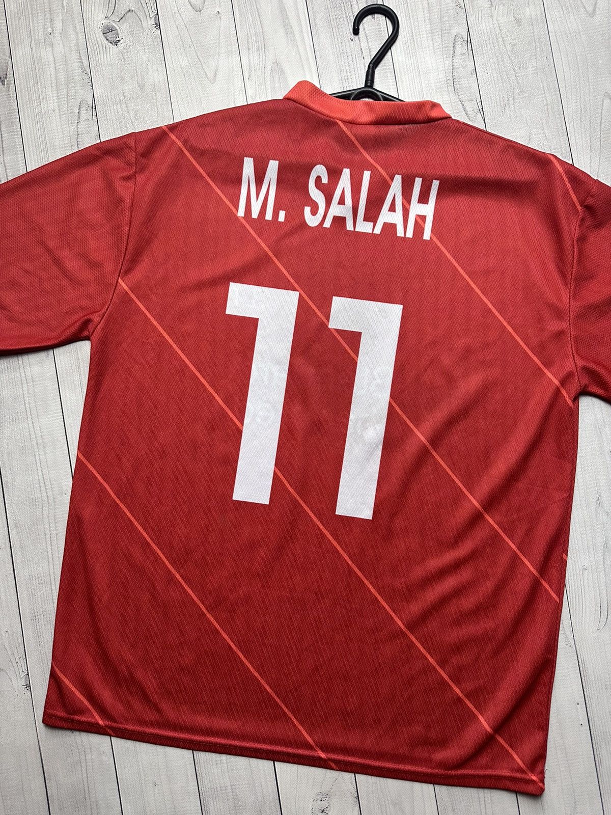 Vintage Salah 11 tee red size XL Size US XL / EU 56 / 4 - 3 Thumbnail