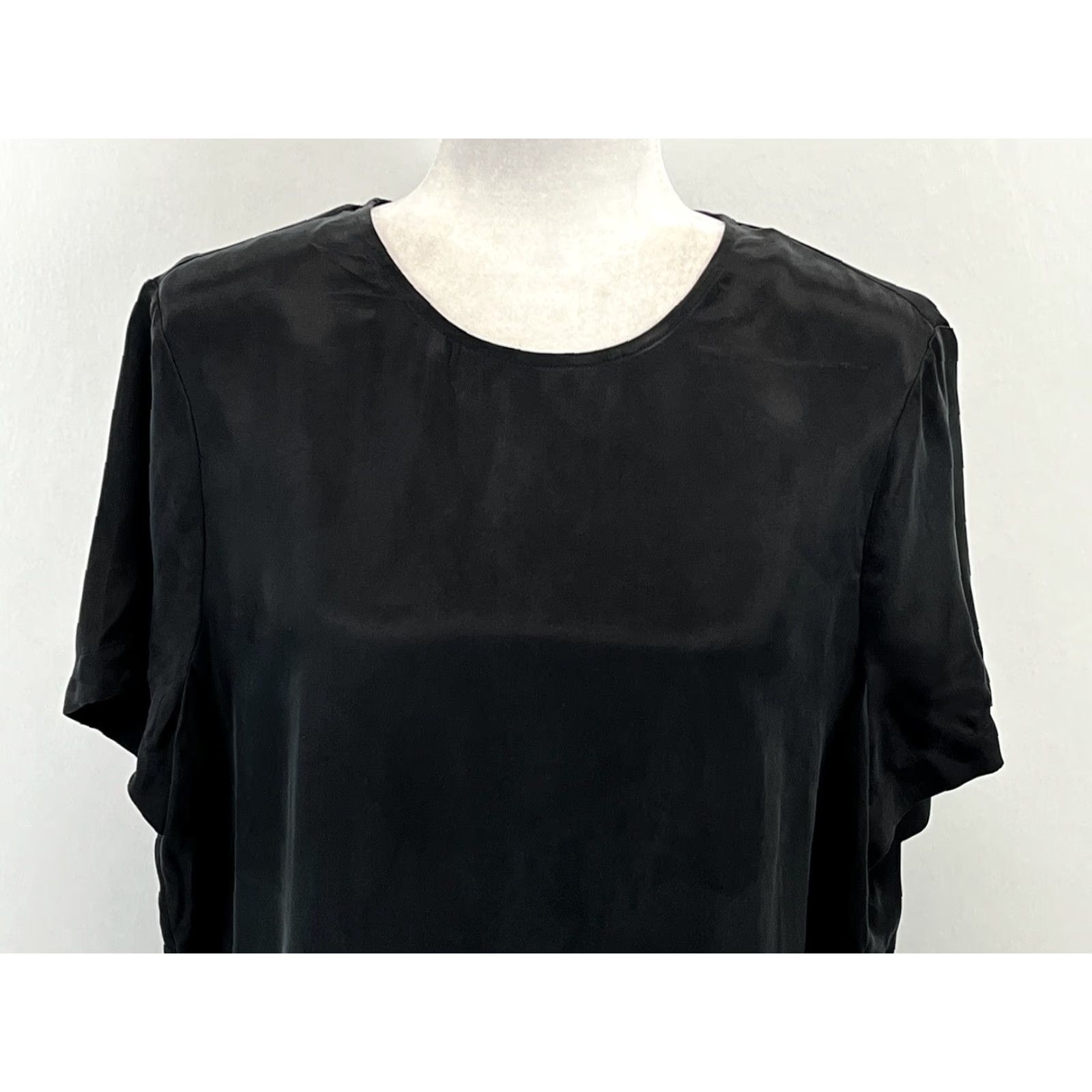 J.Crew J.CREW Sheath Cupro Blend Dress Large GUC Short Sleeve Black Comfort Easy Wear L Regular Women Short Sleeve Dress Black Cupro Blend Sheath J.CREW Size 36" / US 14 / IT 50 - 5 Thumbnail